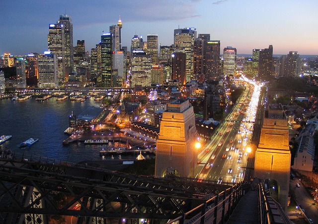 BridgeClimb Sydney Skyline.jpg